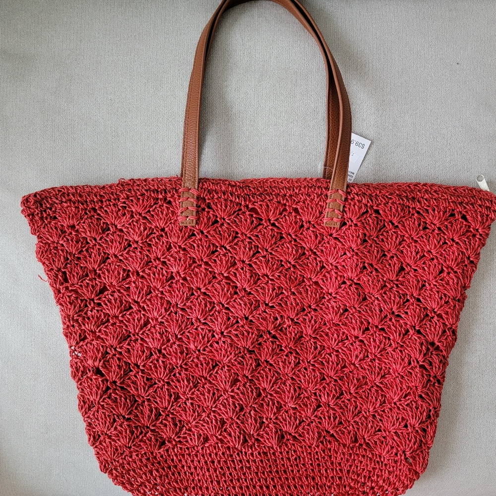 New Red Straw Shoulder Bag - Picture 2 of 8